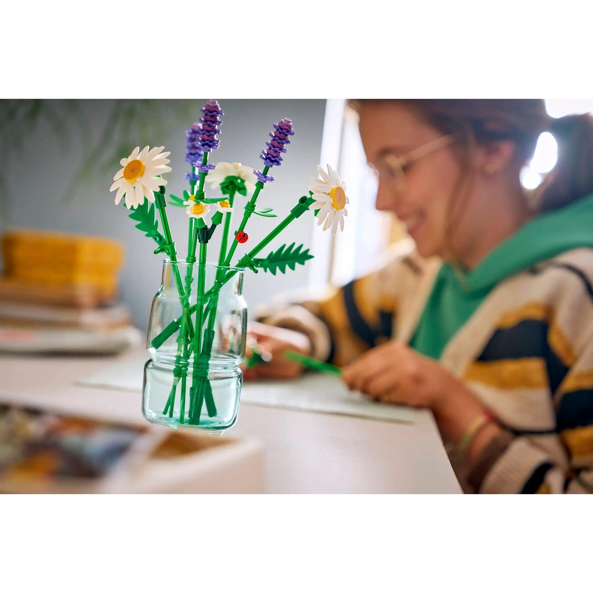 BOTANICALS - Daisies