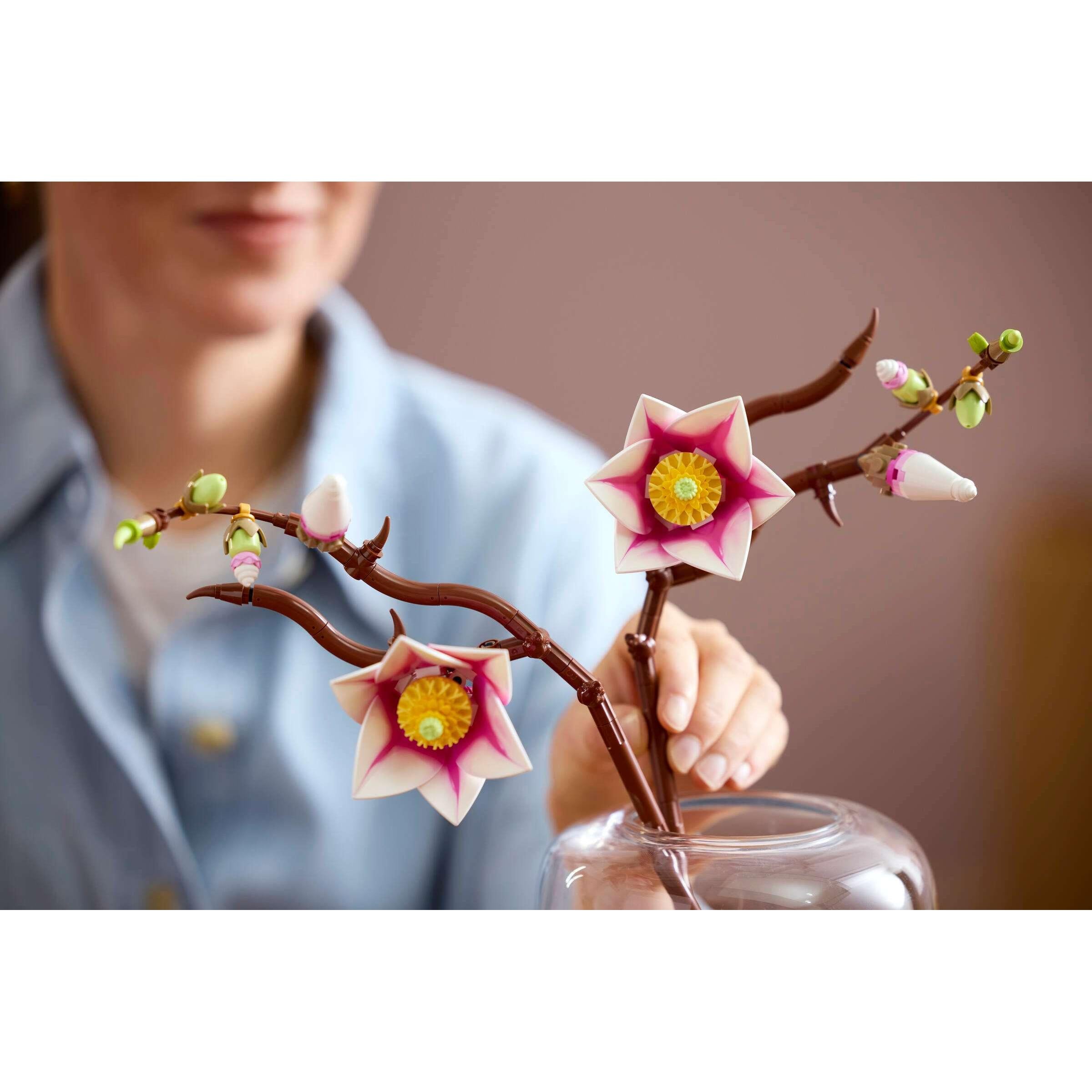 BOTANICALS - Magnolia Branches